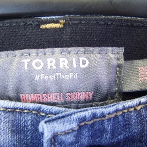 Torrid Bombshell Skinny Jeans - Picture 5 of 6